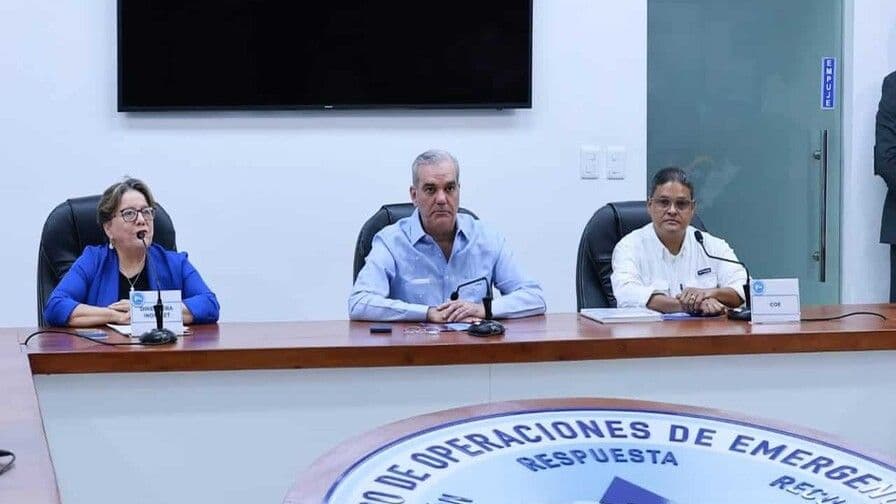 Abinader convoca al Consejo de Gobierno por temporada ciclónica