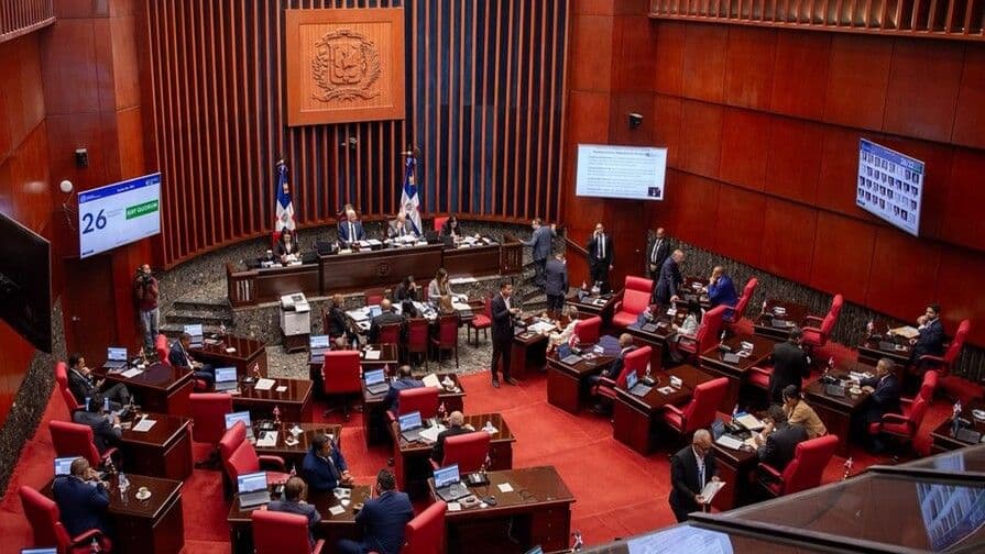 Senado aprueba proyecto de medidas fiscales de urgencia