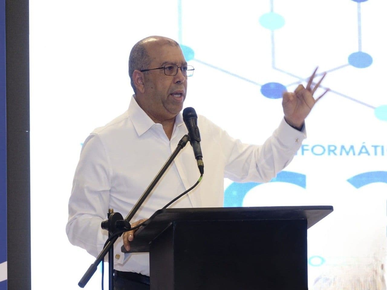 República Dominicana se prepara ante los desafíos de la computación cuántica y la IA