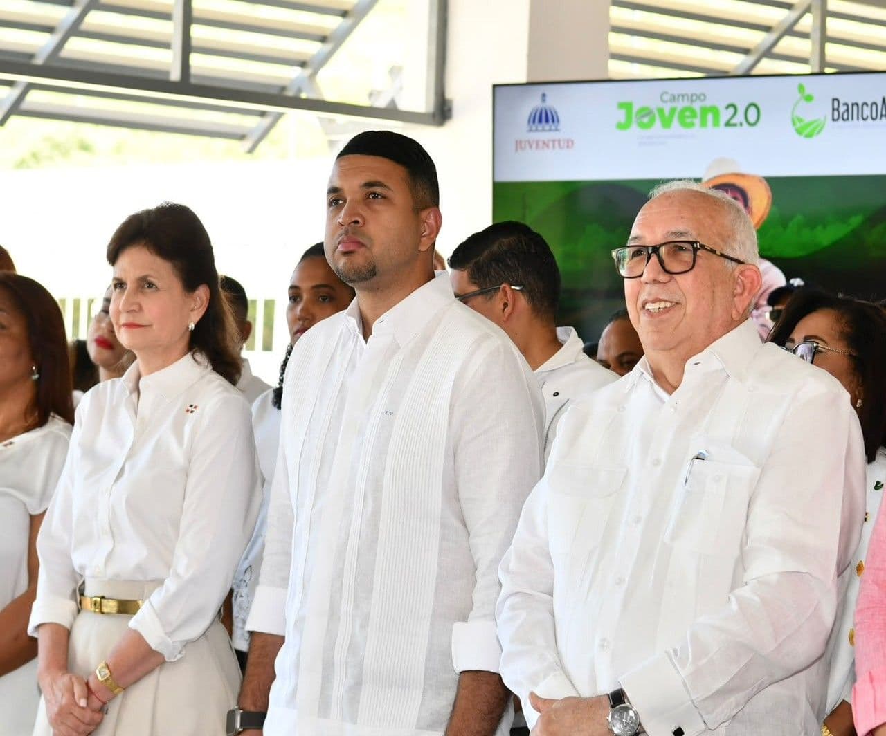 Banco Agrícola ofrece préstamos sin intereses a jóvenes rurales