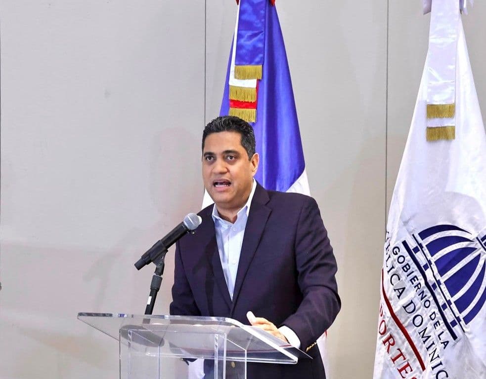 Kelvin Cruz anuncia incentivos para medallistas de Juegos Centroamericanos y del Caribe