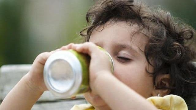 Alerta por consumo de bebidas azucaradas en bebés dominicanos