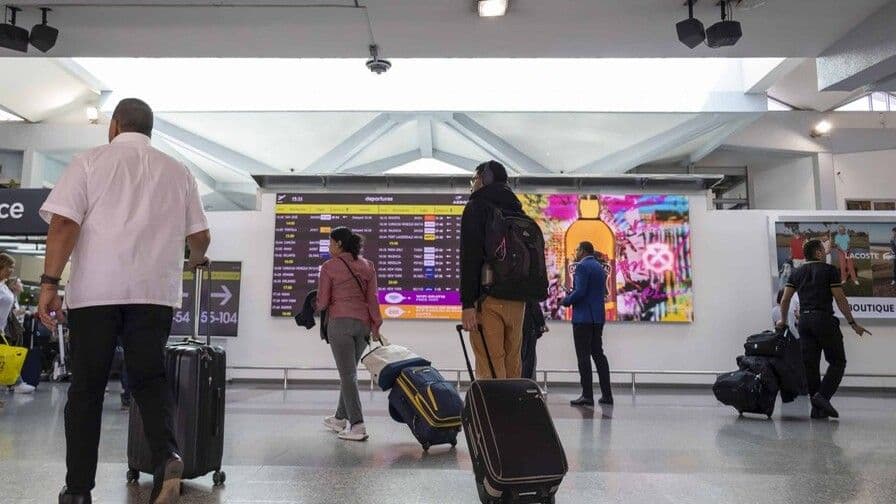 Propuesta de aumento del impuesto de salida en República Dominicana