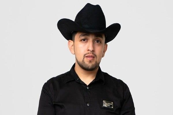 Asesinan a balazos al cantante mexicano Adán R.