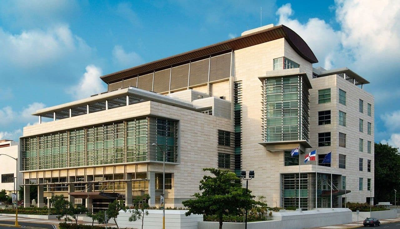 Convocatoria para cubrir 38 plazas en el Ministerio Público
