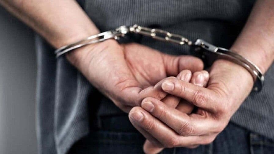 Detienen a inspector migratorio por soborno en Punta Cana