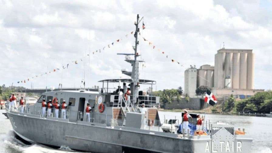 Armada Dominicana despide crucero de guardiamarinas hacia EE. UU.