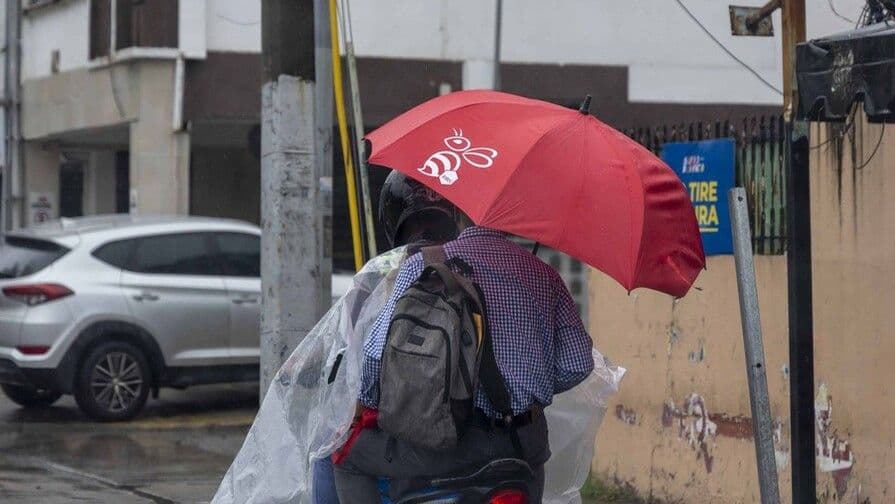 Indomet alerta sobre efectos de onda tropical y vaguada
