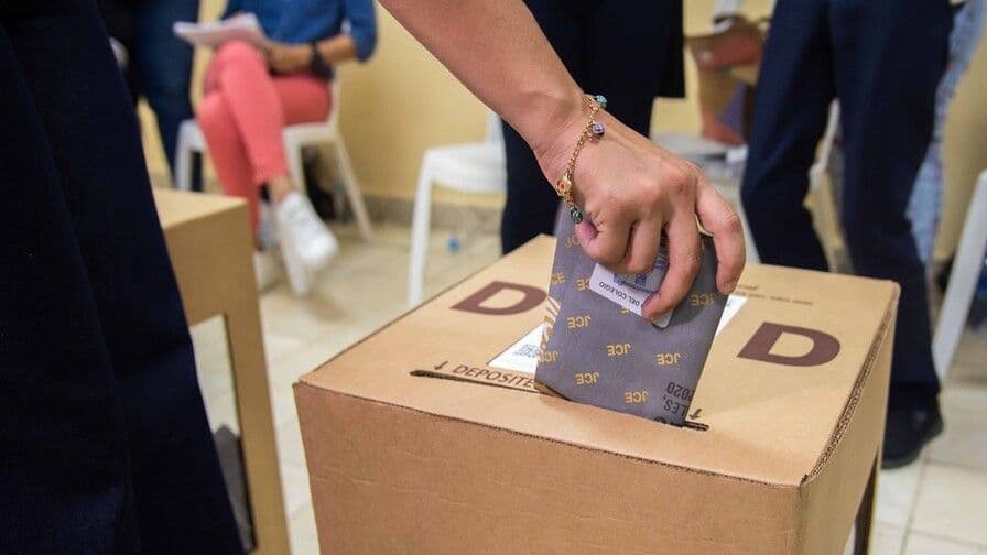 Condenan mujer que votó dos veces en elecciones presidenciales de 2024
