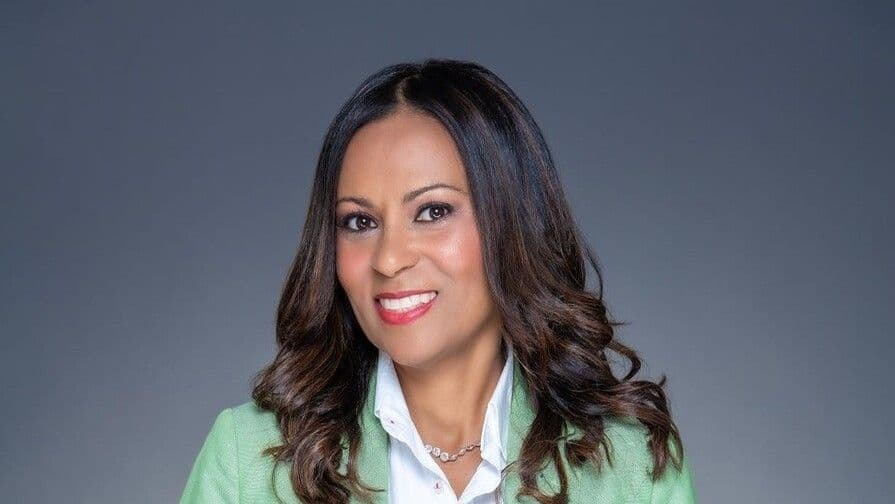Maribel Santos, primera decana dominicana en colegio técnico de Madrid