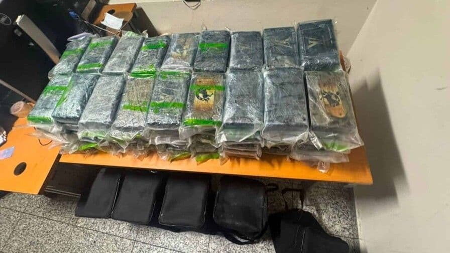 DNCD realiza decomiso de cocaína en AILA