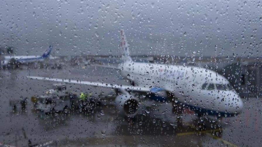 Tormentas en Nueva York causan interrupciones en vuelos
