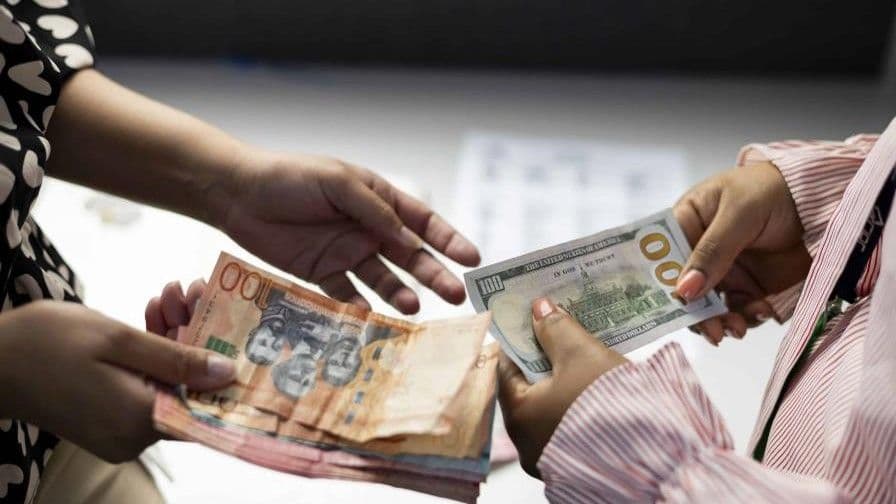 El dólar se vende por debajo de los 60 pesos
