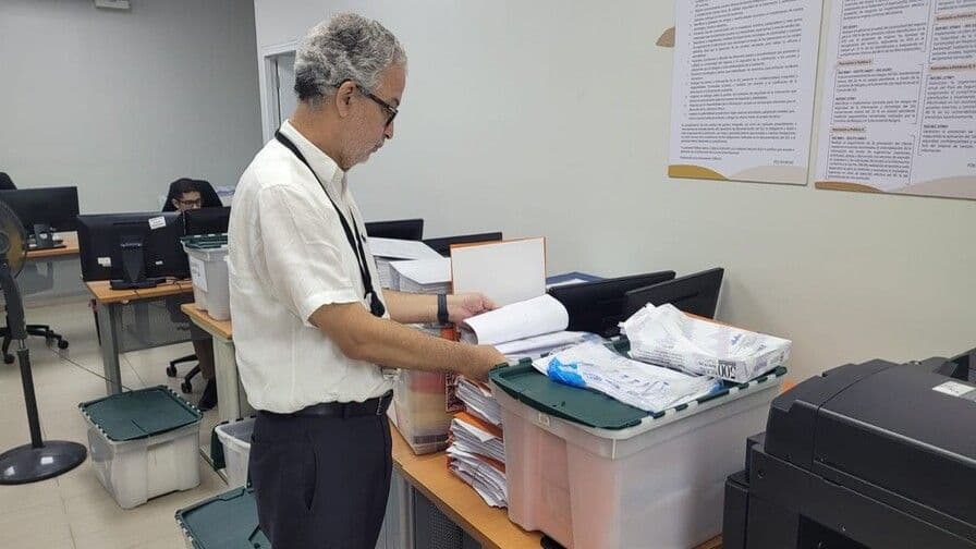 Fondos públicos de partidos políticos sin control efectivo