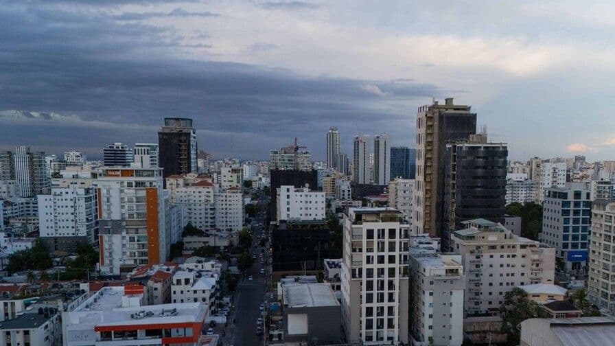 Estabilidad en indicadores macroeconómicos de República Dominicana con leves ajustes