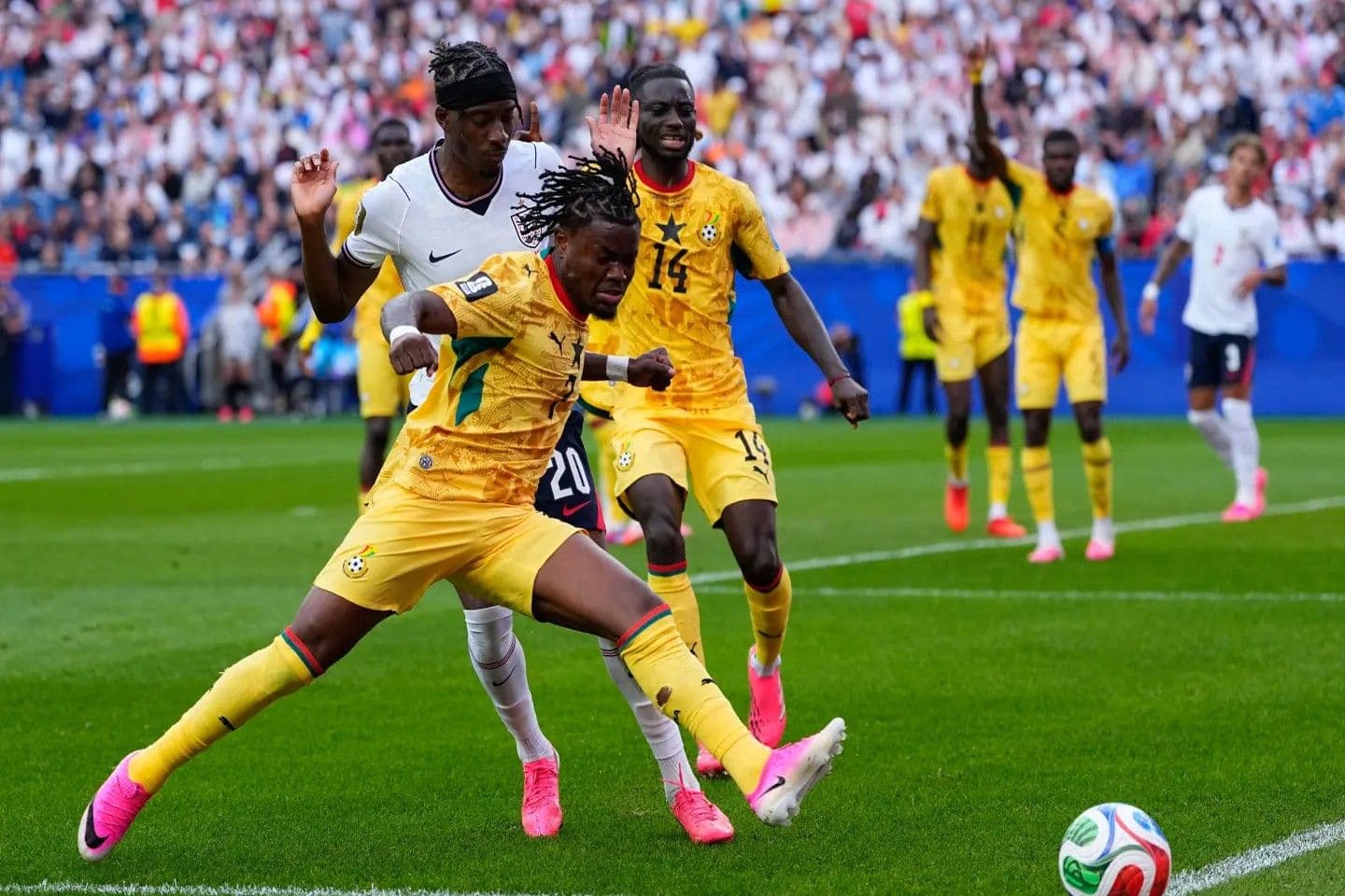 Inglaterra y Ghana empataron 0-0 en la Copa del Mundo