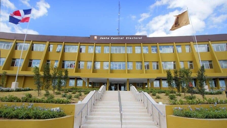 JCE flexibiliza renovación de cédula durante fines de semana y feriados