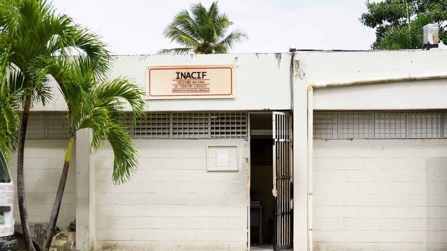 Inacif Cristo Redentor opera con un solo freezer para cadáveres