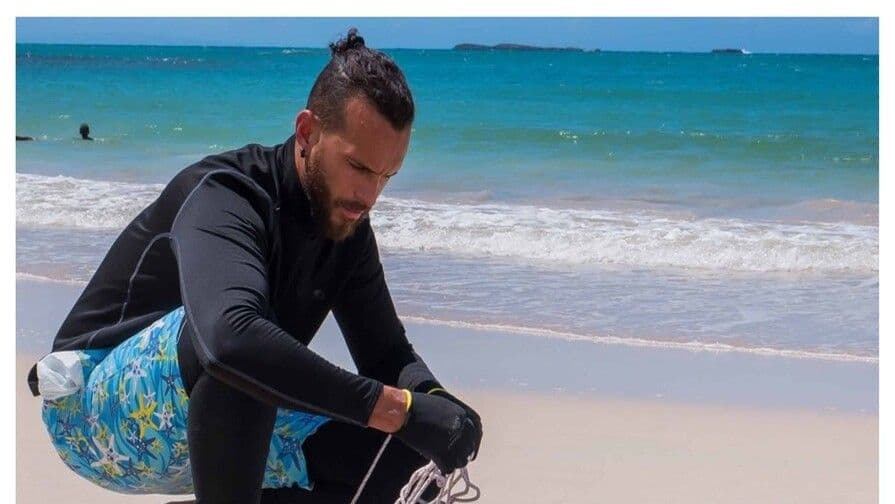 Familia de Stuart Ortiz se despide en privado