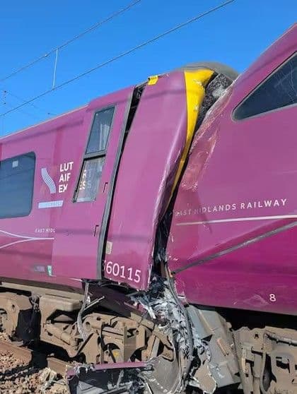 Colisión de trenes en Bedford deja un muerto y decenas de heridos