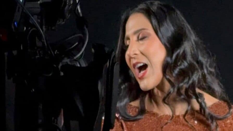 Nathalie Peña-Comas lanza videoclip 'Esclavo y Amo'