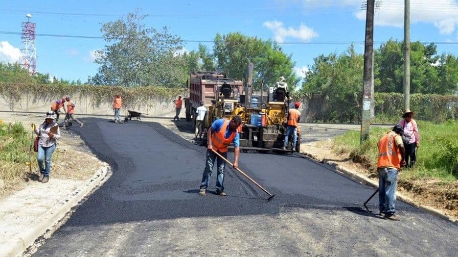 Obras Públicas lanza licitación para obras viales y asfalto
