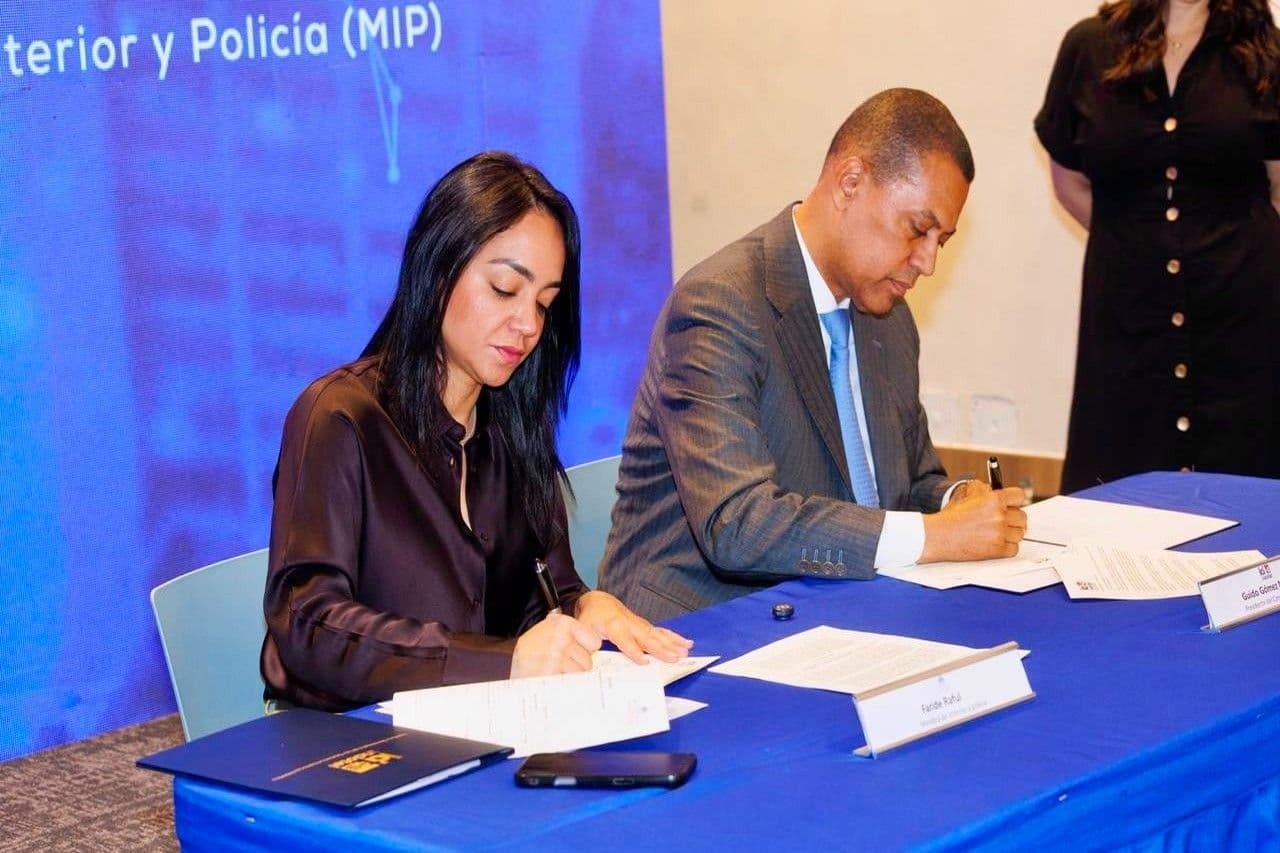 Interior y Policía e Indotel inauguran centro de prevención en San Cristóbal
