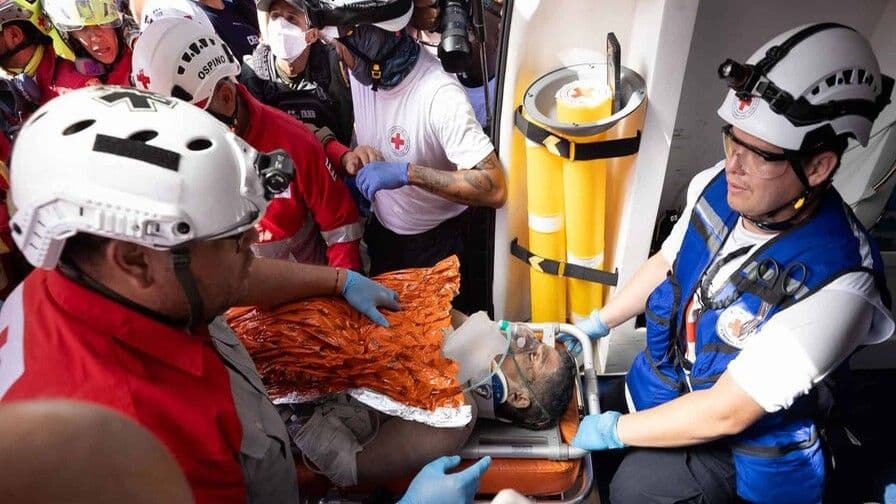 Rescatan a Hernán Gil tras terremotos en Venezuela
