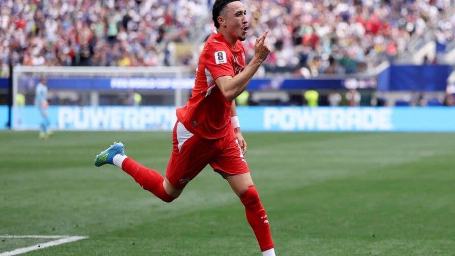 Rubén Vargas marca el primer gol dominicano en un Mundial