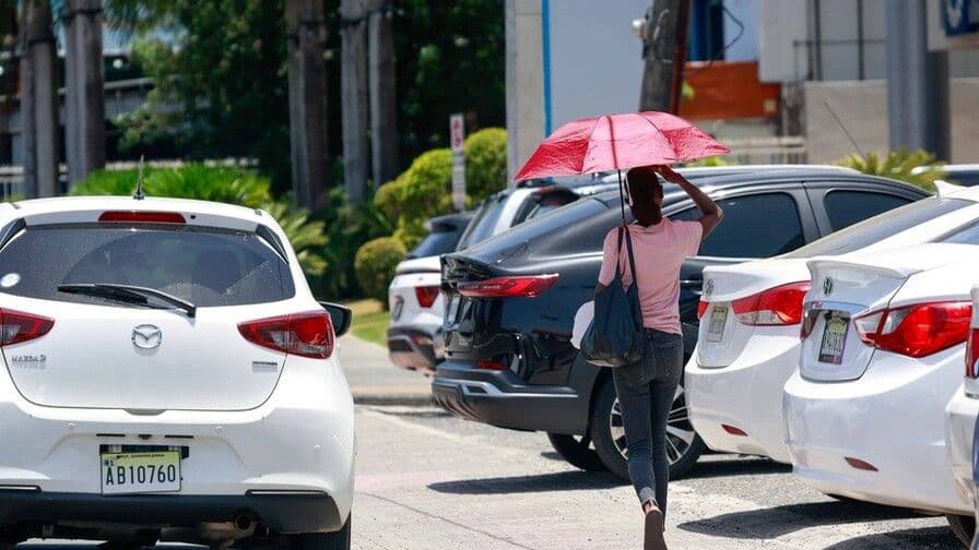 Clima en RD: ambiente caluroso y con pocas lluvias este martes