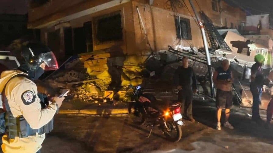 Terremoto en Venezuela causa colapso de edificio en Caracas
