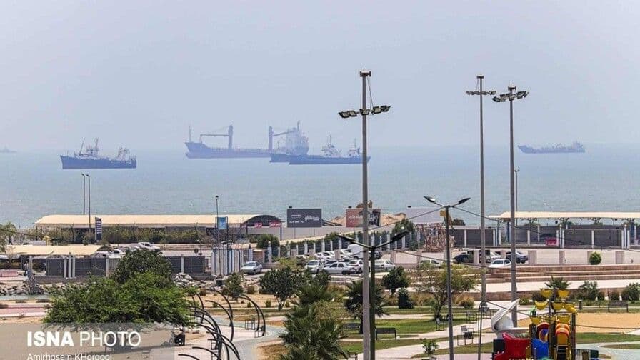 Irán cierra el estrecho de Ormuz en respuesta a tensiones regionales