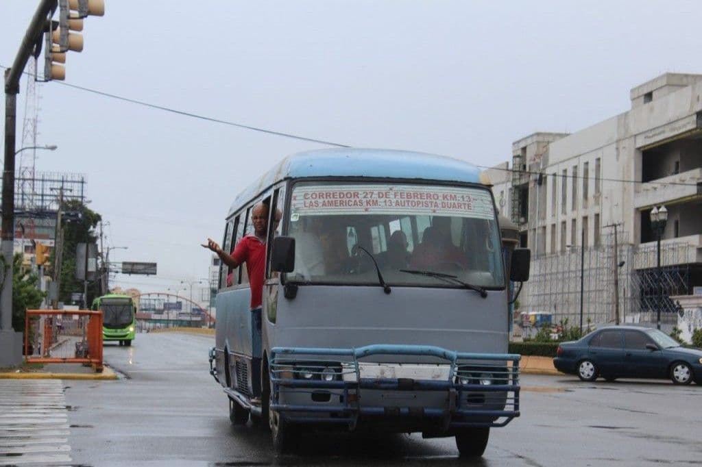 Grupos choferiles aseguran no aumentarán tarifas de transporte